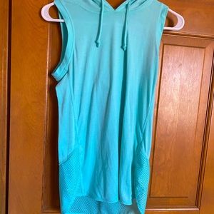 workout shirt hoodie